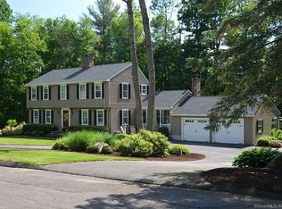 6 Holly Ln, Avon, CT 06001