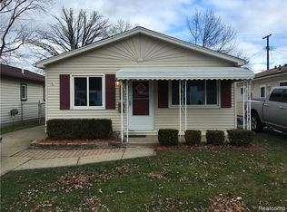 20223 Avalon St, Saint Clair Shores, MI 48080