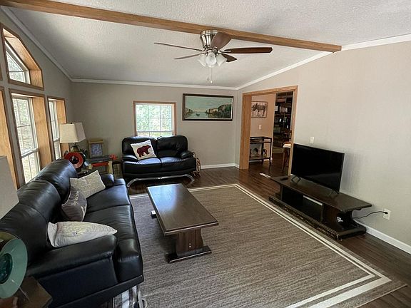 Image 5: A34704A2-A8E5-4C1A-B777-7967779DE3C0