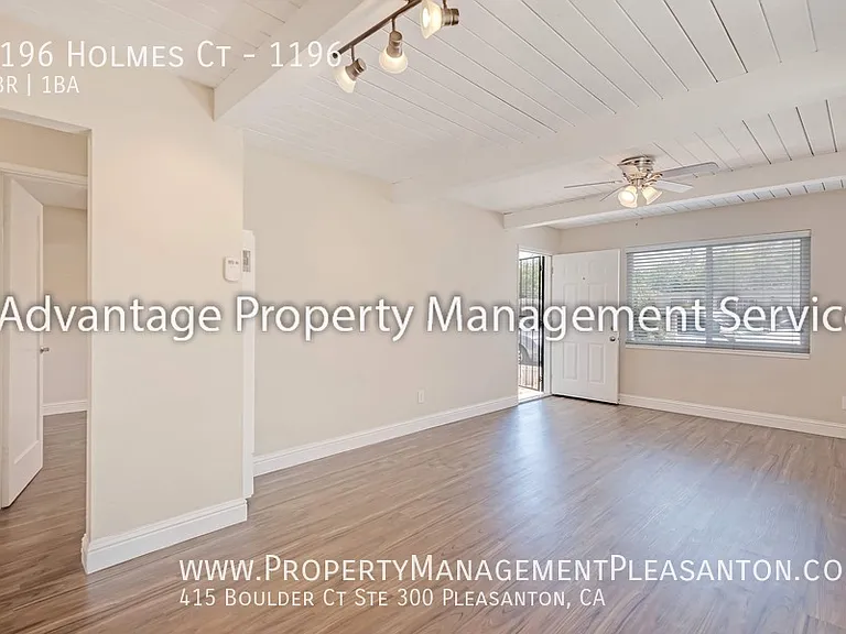 1196 Holmes Ct #1196 — Photo 5