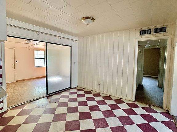 5th image of 503 Hillcrest Ave