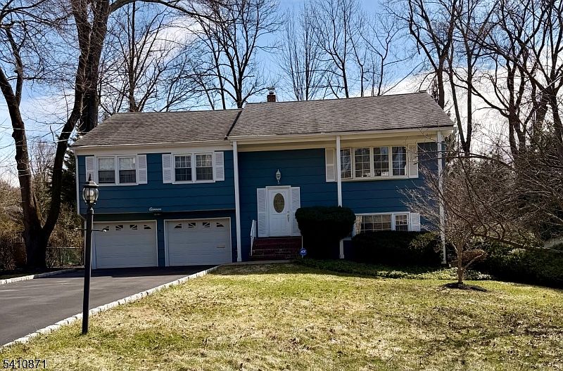 1st image of 11 Dorr Rd