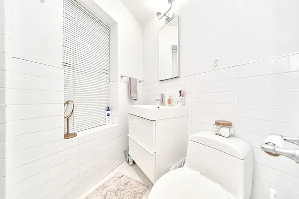 Rented by Living New York | media 8