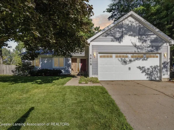 5618 Creekwood Ln, Haslett, MI 48840