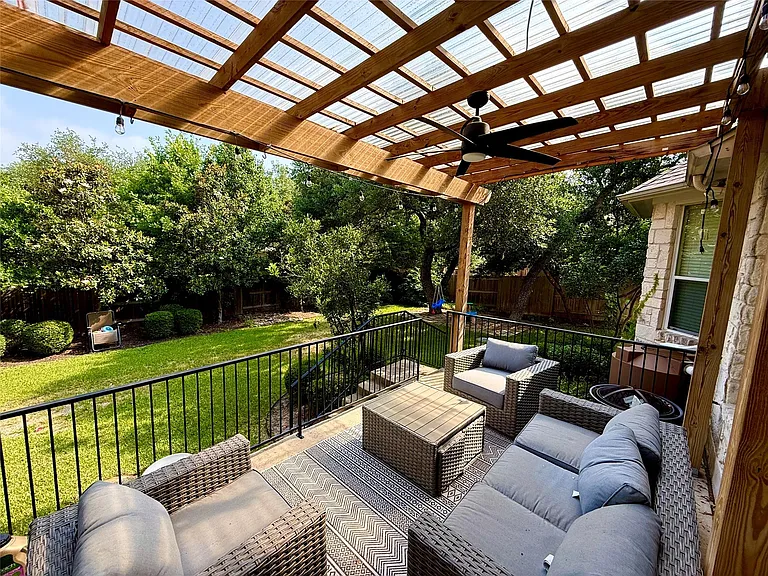 15904 Double Eagle Dr — Photo 23