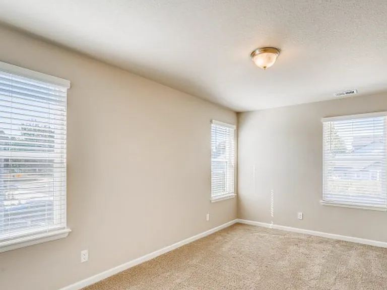 760 Stonebridge Dr — Photo 24