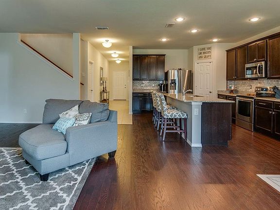 5th image of 2405 Mirandesa Dr
