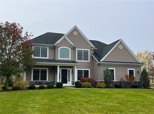 9001 Wicklow Mnr, Clarence Center, NY 14032