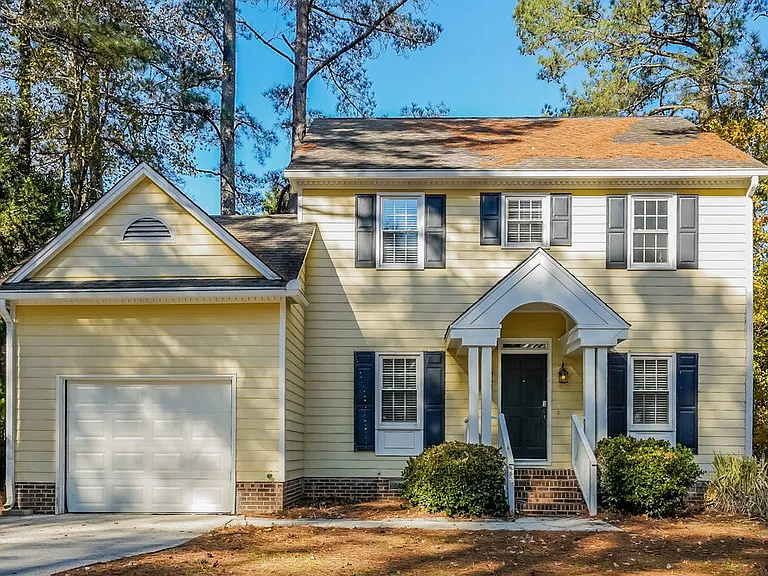 1608 Maybrook Dr — Photo 1