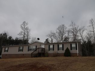 182 Double Oaks Ln, Wirtz, VA 24184