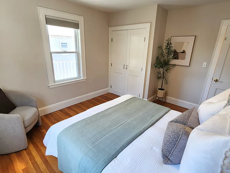 39 Puritan Rd — Photo 12