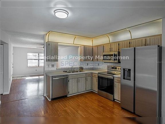 2nd image of 370 Cocoa Ct