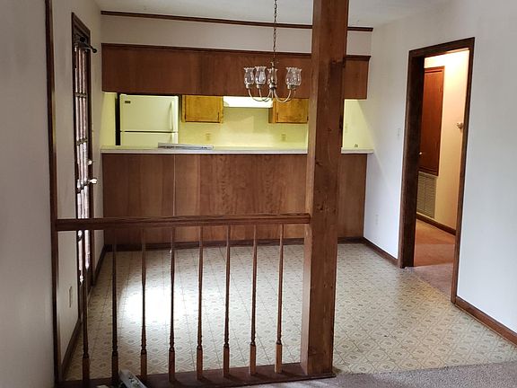 3rd image of 5018 Desoto St #5018D