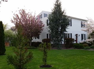 353 E North Ln, Conshohocken, PA 19428