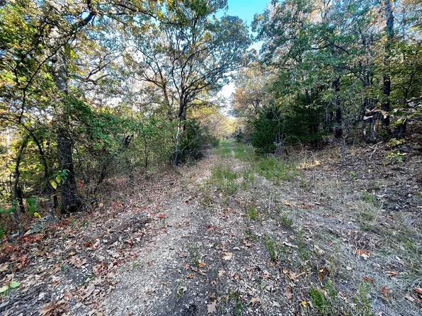 82 Highway, Park Hill, OK 74451