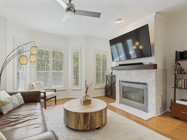 2902 State St APT 22, Dallas, TX 75204