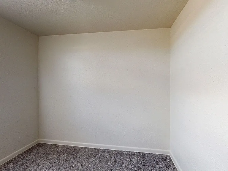7400 W 10th Ave — Photo 6