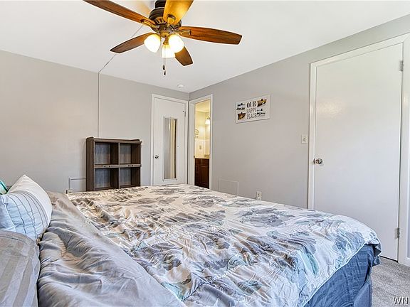 5th image of 11 Pebble Creek Dr