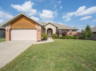 2151 E Milton St, Republic, MO 65738