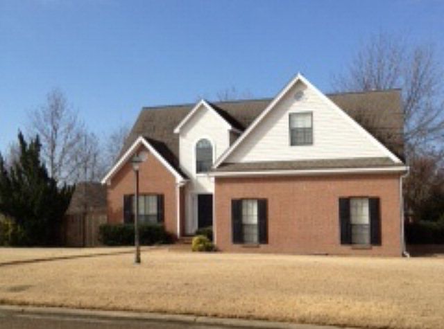1st image of 203 Picadilly Dr