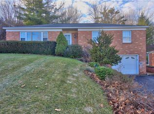 509 Hatherleigh Dr, Syracuse, NY 13209