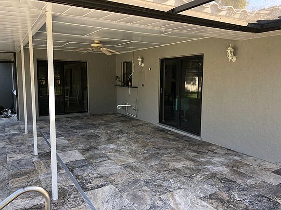 3rd image of 709 Sandpiper Ln