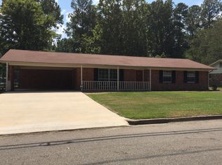 2201 Douglas McArthur, Starkville, MS 39759
