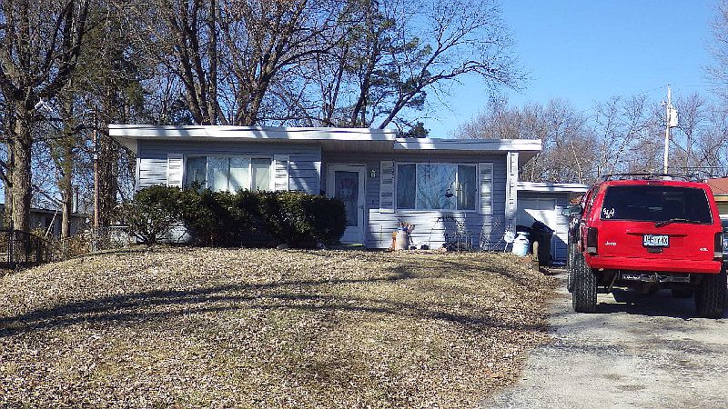 1st image of 11 Saint Celeste Dr