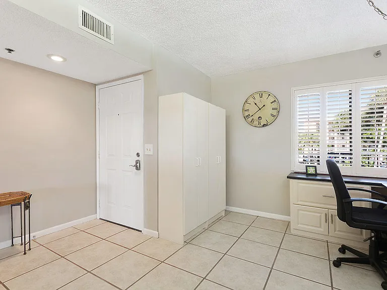 275 Palm Ave #A201 — Photo 9