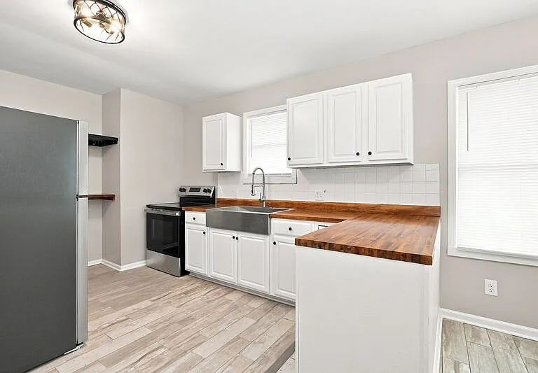 846-848 Reinhard Ave #848 — Photo 7