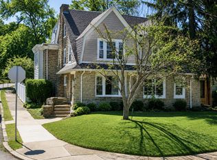 7031 Lincoln Dr, Philadelphia, PA 19119