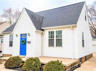 703 S Main St, Morton, IL 61550