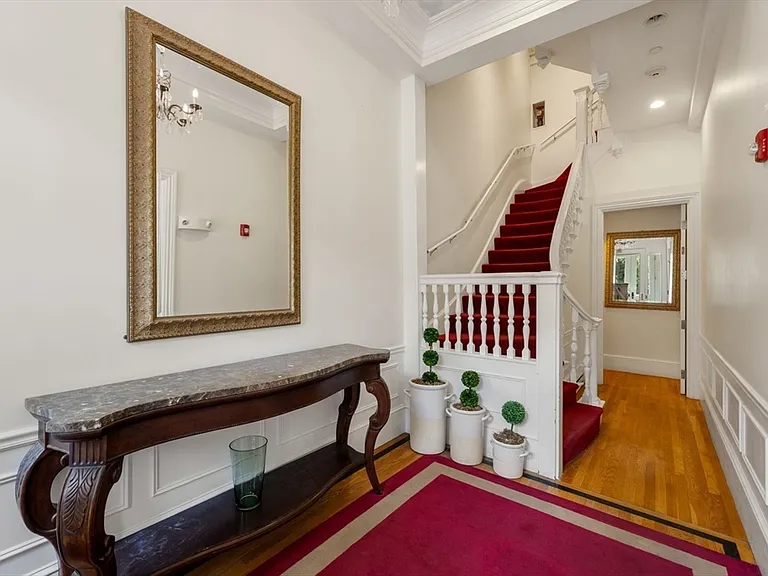 349 Marlborough St #1 — Photo 25