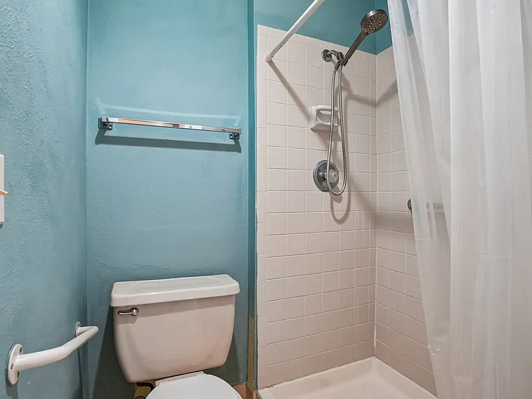 11922 Bellaire St #B — Photo 19