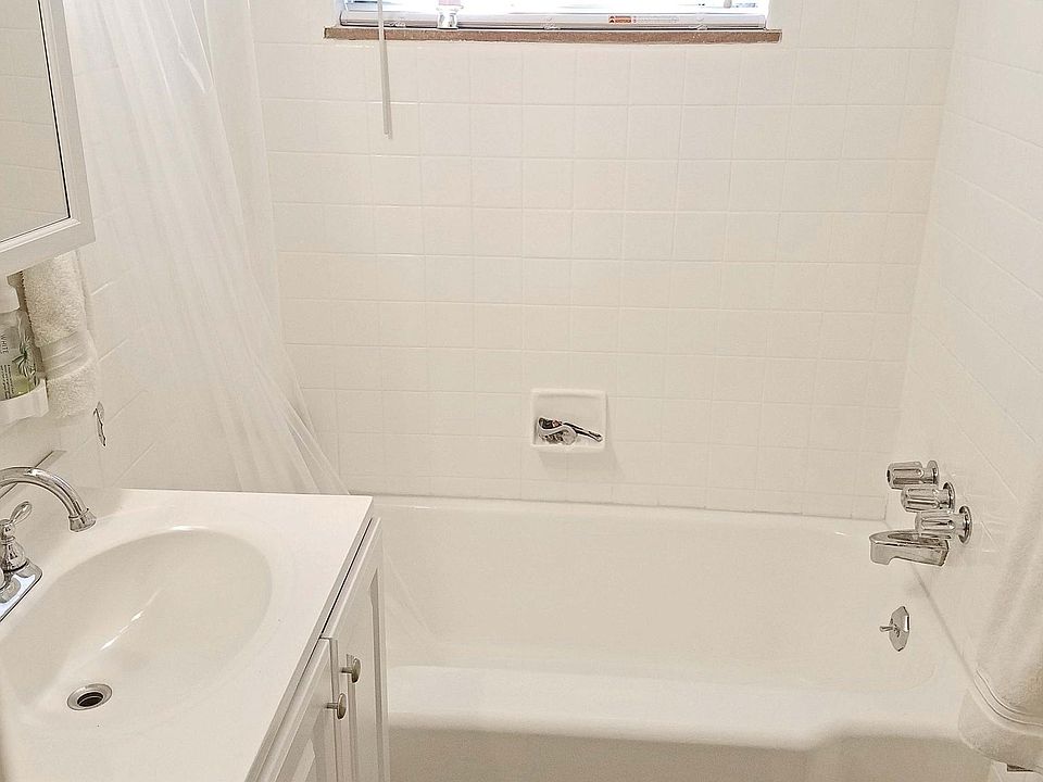 1st image of 15031 Madison Ave APT 6