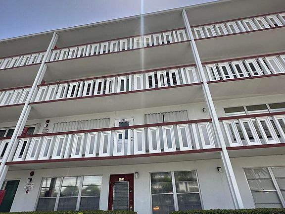 2nd image of 103 Greenbrier C
