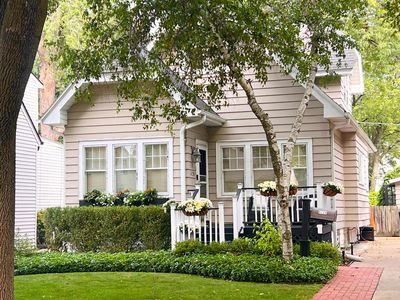 4728 North Berkeley BOULEVARD, Whitefish Bay, WI, 53211