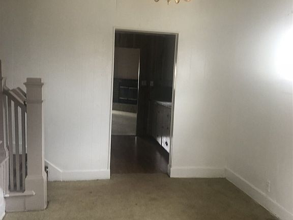 5th image of 1106 W Cave Springs Ave