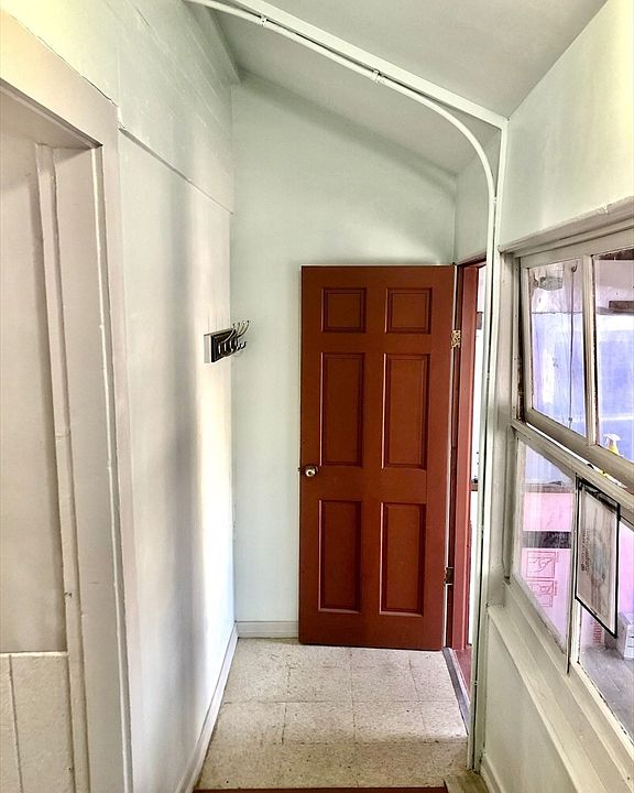 1st image of 843 N Shore Rd #0
