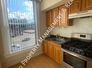 128 Social St APT 12, Woonsocket, RI 02895