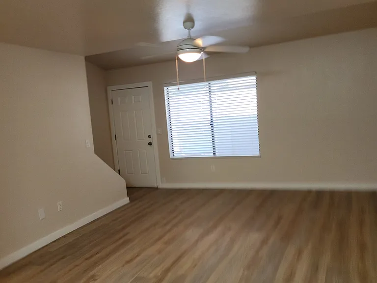 6212 E Greenway St #104 — Photo 3