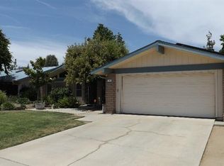 1825 Vartikian Ave, Clovis, CA