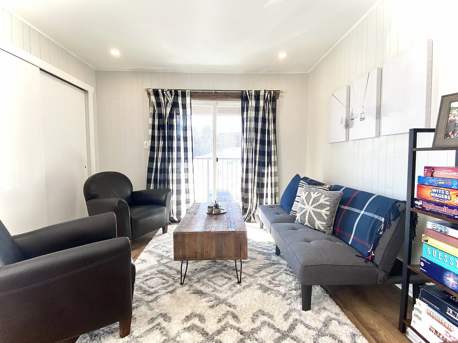 2 bed, 1090 sqft, $2,600 — Photo 3