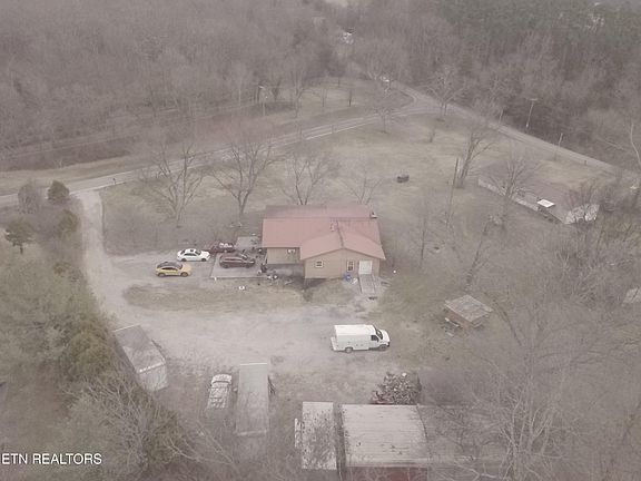 3rd image of 3205 Holston Hills Rd