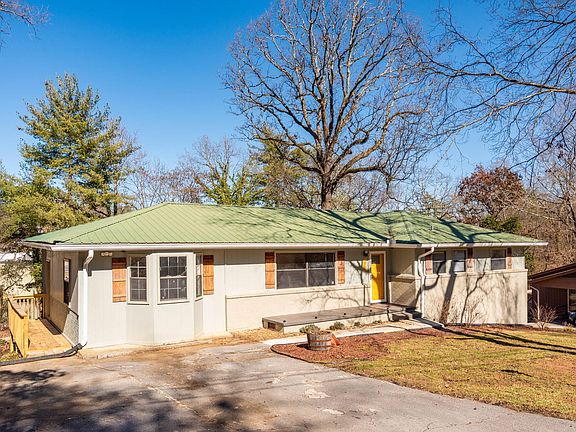 2nd image of 1115 Clermont Dr