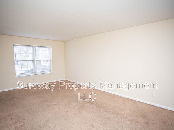 4th image of 5729 Irving Ave