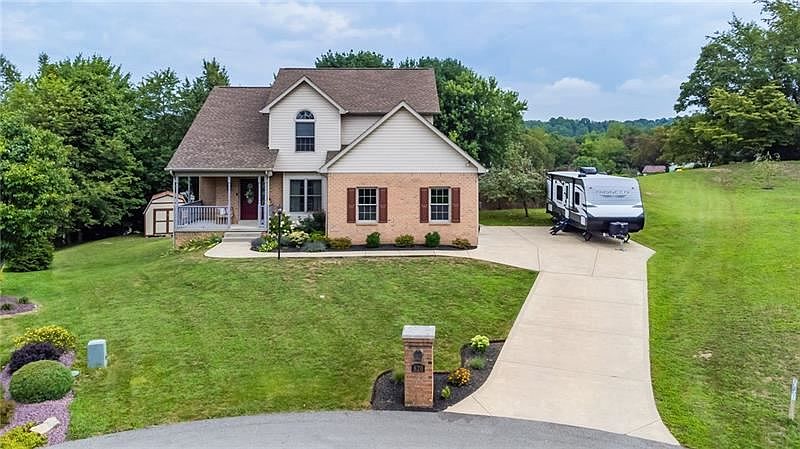 1st image of 820 Christina Ct