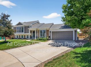 5916 S Nepal St, Centennial, CO 80015