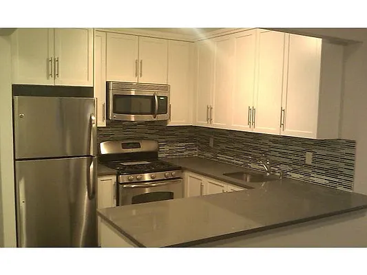 Rented by Metro Garden Realty NYC | media 3