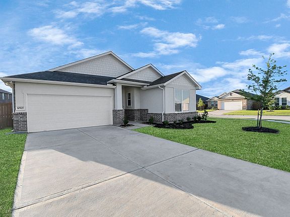 4th image of 10610 Cascade Creek Dr